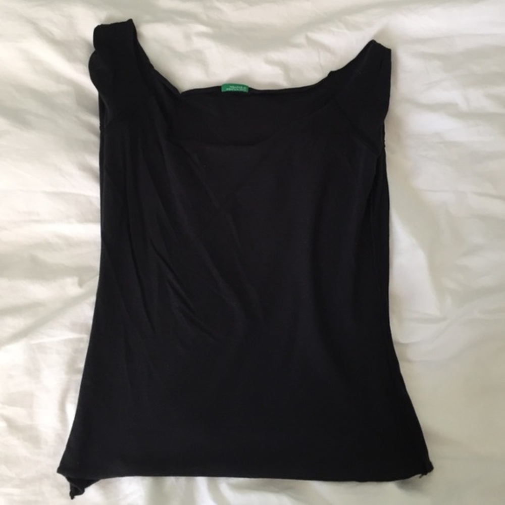 Black Short Sleeve Tee